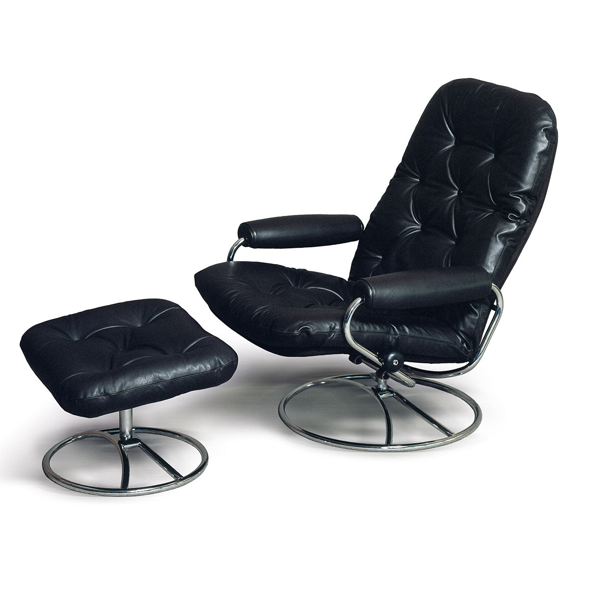 Admiral Signature Recliner | Danco Furniture & Design | Stressless